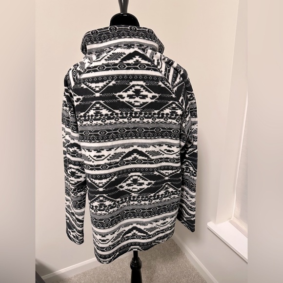 Women’s Eddie Bauer Tribal 1/4 Zip Fleece Pullover - Picture 3 of 5